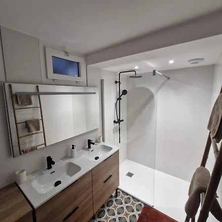 Rez-de-jardin Moderne & Lumineux Avec Clim Apartment *